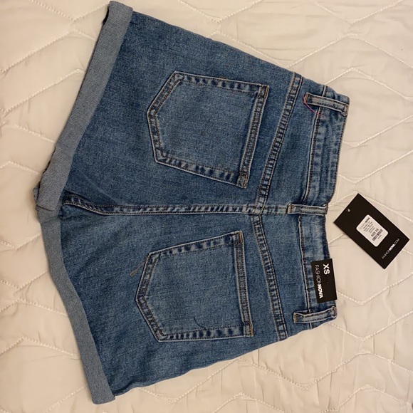 High Rise Denim Shorts - Picture 5 of 6